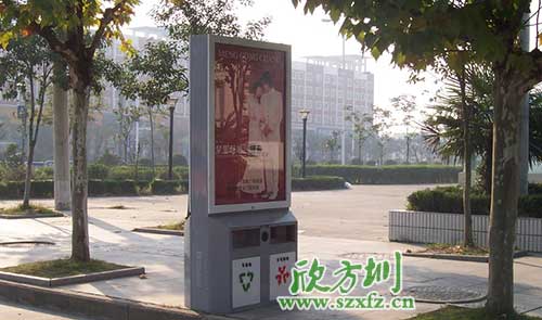   廣告垃圾箱驚艷亮相廣東汕頭街道。