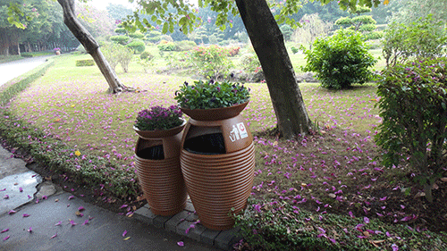  汕頭玻璃鋼花盆垃圾桶，點(diǎn)綴公園好環(huán)境。
